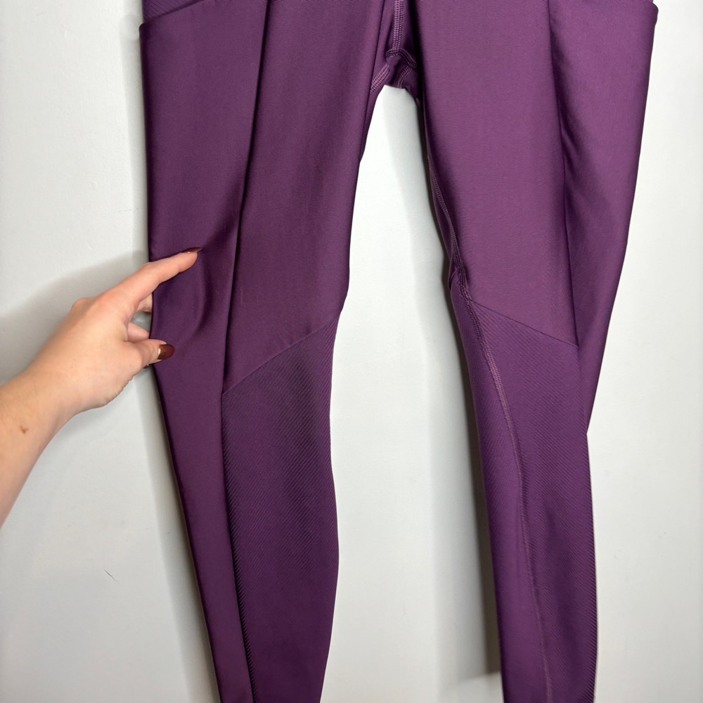ALO Yoga Purple Leggings - Picture 5 of 13